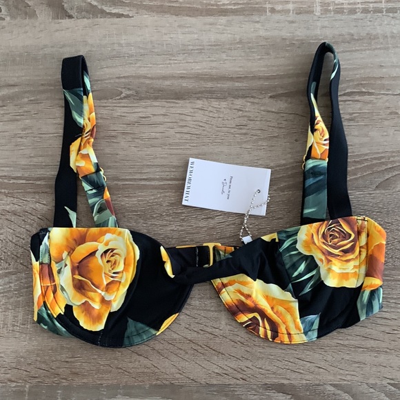 NWT WeWoreWhat Top and Bottom Swim Set - Picture 3 of 9